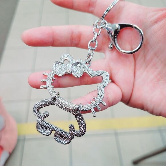 Brand New Hello Kitty Rhinestone Silver Keychain - Picture 5 of 5